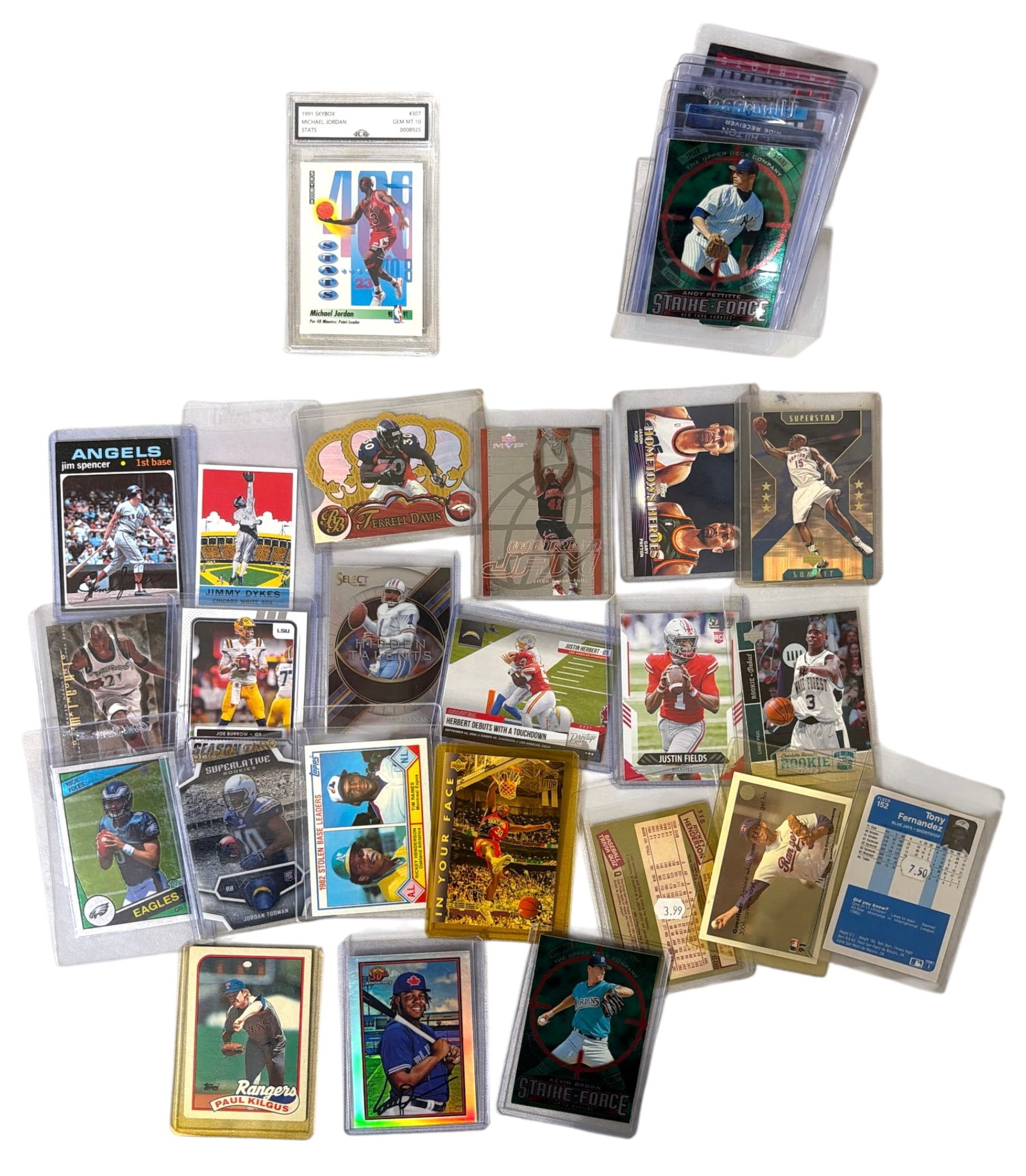 Sport Trading Card Collection: AUTHENTICATION HAS NOT BEEN PERFORMED TO GUARANTEE VERIFICATION | All purchases are made at the buyers discretion
