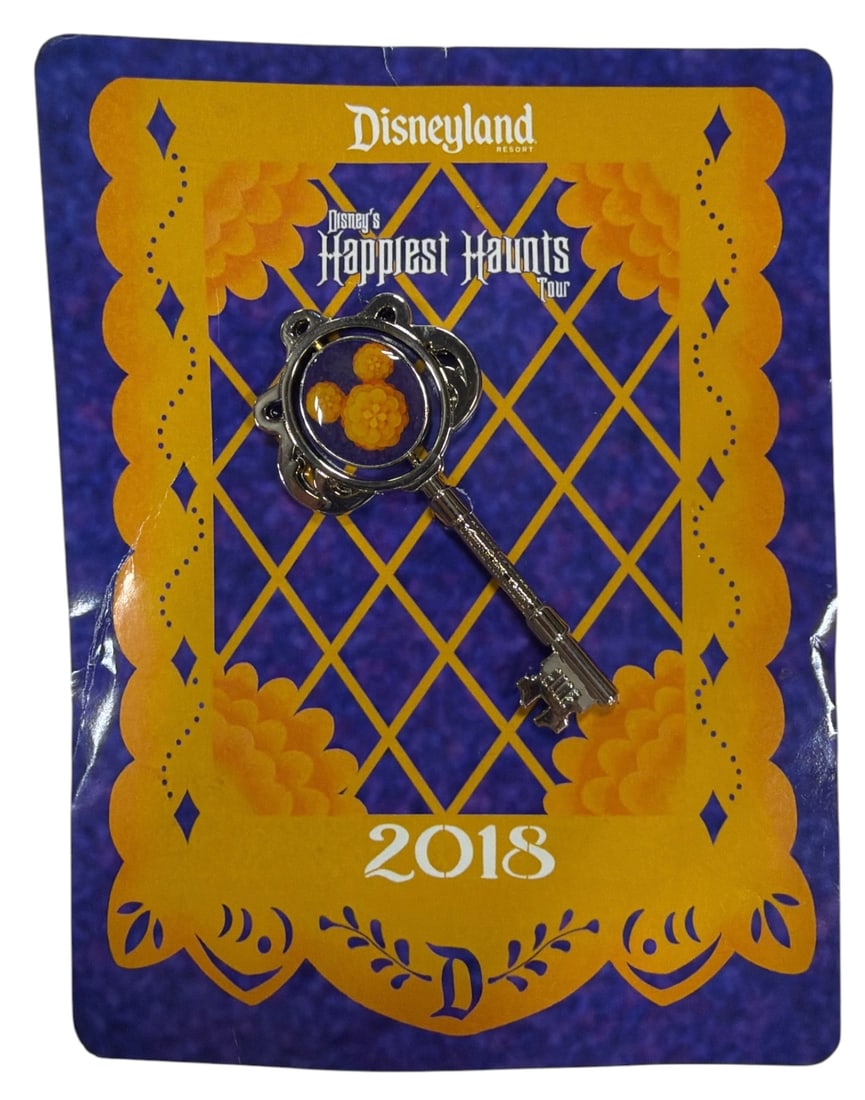 2018 Disneys Happiest Haunts Tour Pin: 2018 Disneys Happiest Haunts Tour Pin