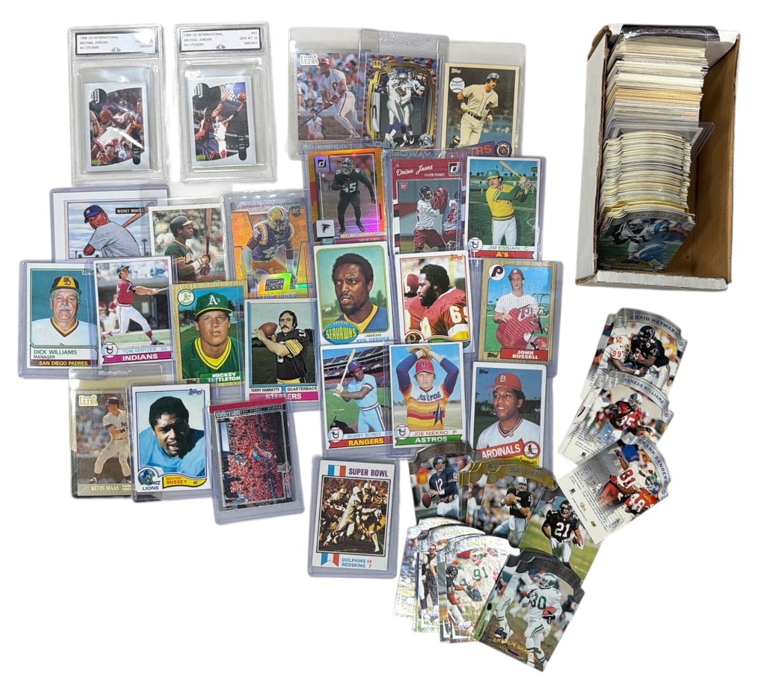 Sport Trading Card Collection: AUTHENTICATION HAS NOT BEEN PERFORMED TO GUARANTEE VERIFICATION | All purchases are made at the buyers discretion