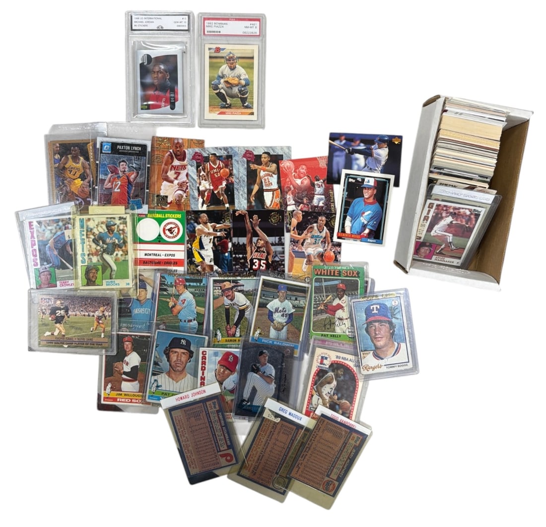 Sport Trading Card Collection: AUTHENTICATION HAS NOT BEEN PERFORMED TO GUARANTEE VERIFICATION | All purchases are made at the buyers discretion