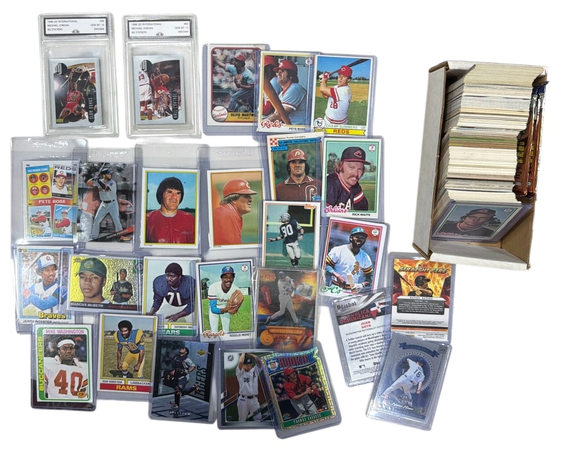 Sport Trading Card Collection: AUTHENTICATION HAS NOT BEEN PERFORMED TO GUARANTEE VERIFICATION | All purchases are made at the buyers discretion