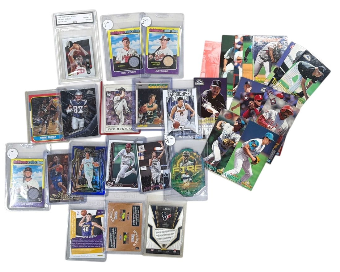 Sport Trading Card Collection: AUTHENTICATION HAS NOT BEEN PERFORMED TO GUARANTEE VERIFICATION | All purchases are made at the buyers discretion