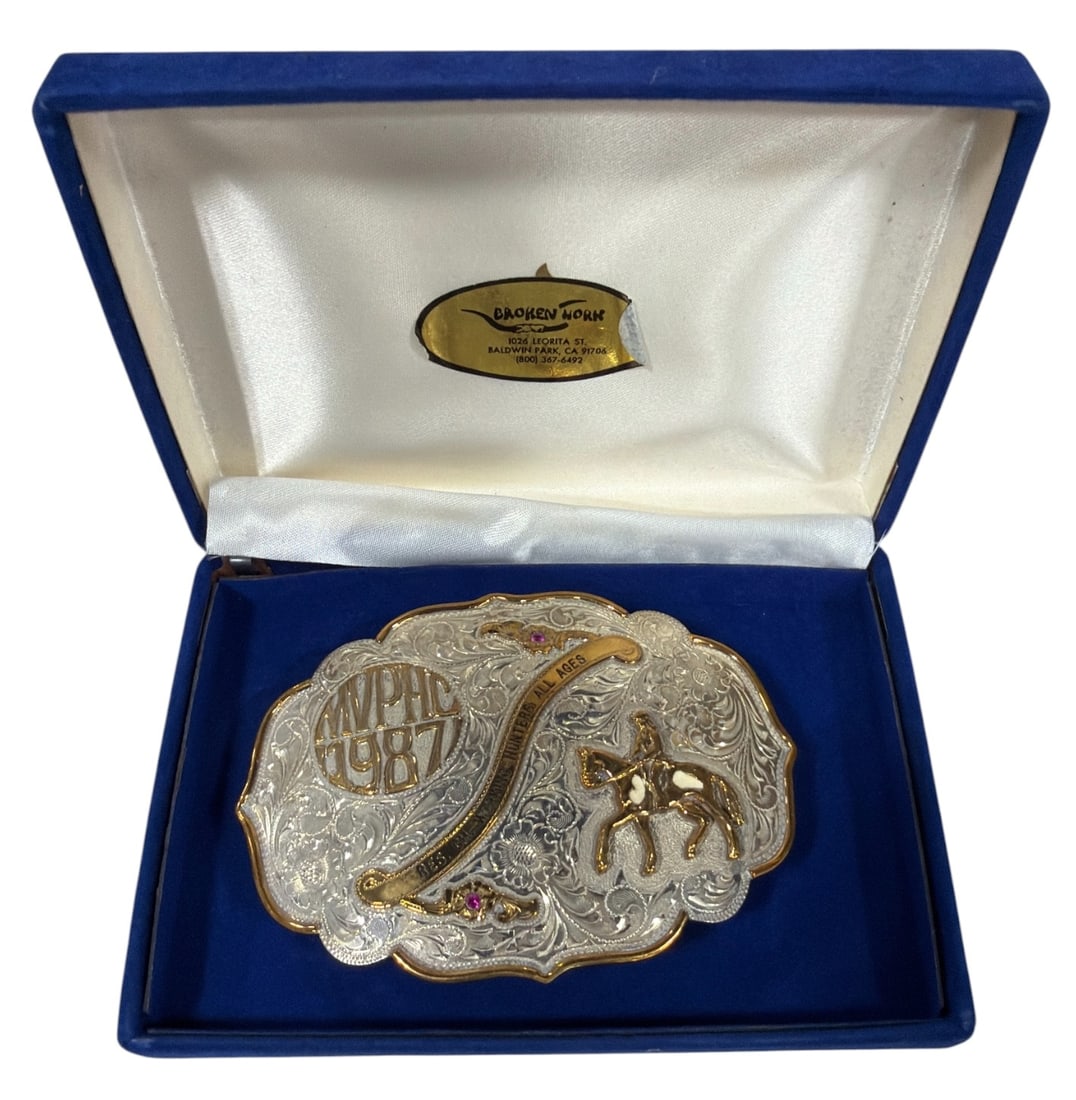 Vintage 1987 Western Trophy Belt Buckle (1 of 2)