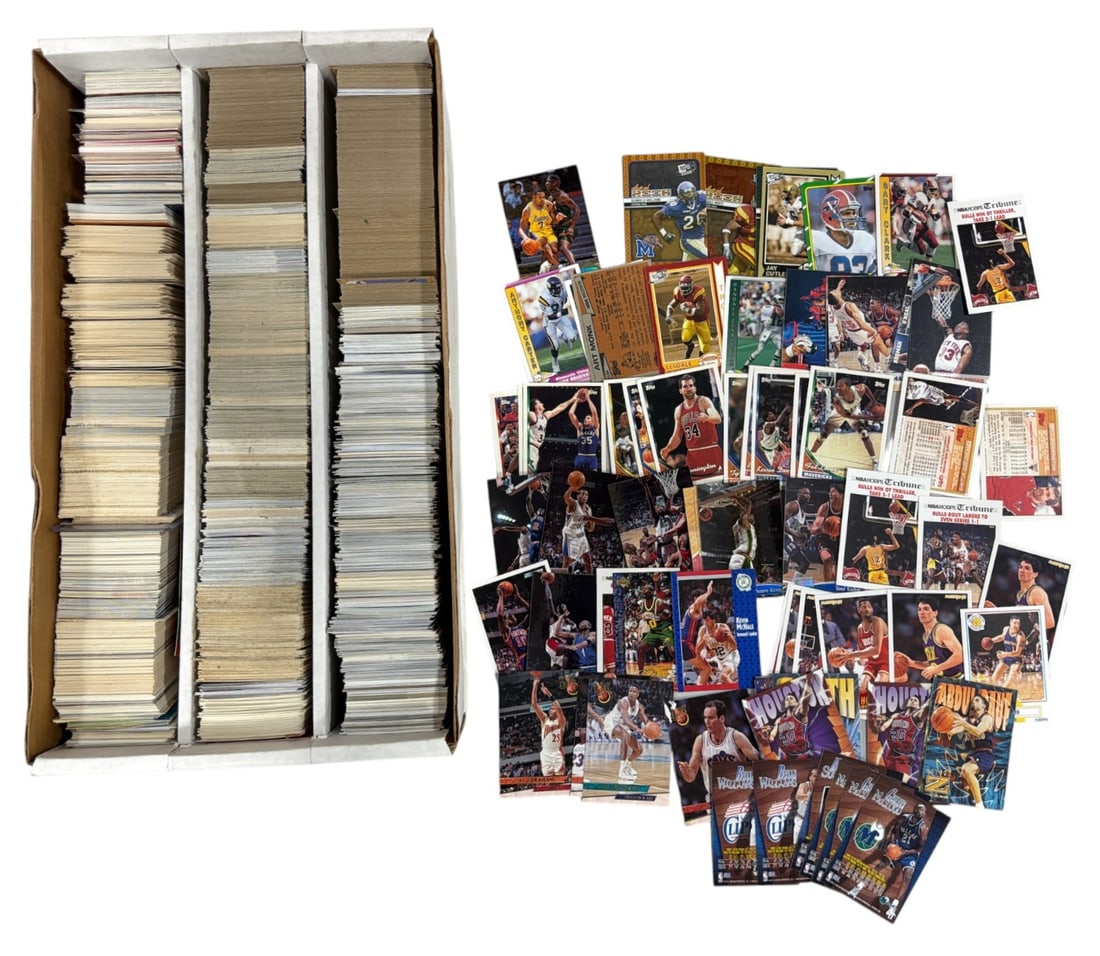 Sport Trading Card Collection: AUTHENTICATION HAS NOT BEEN PERFORMED TO GUARANTEE VERIFICATION | All purchases are made at the buyers discretion