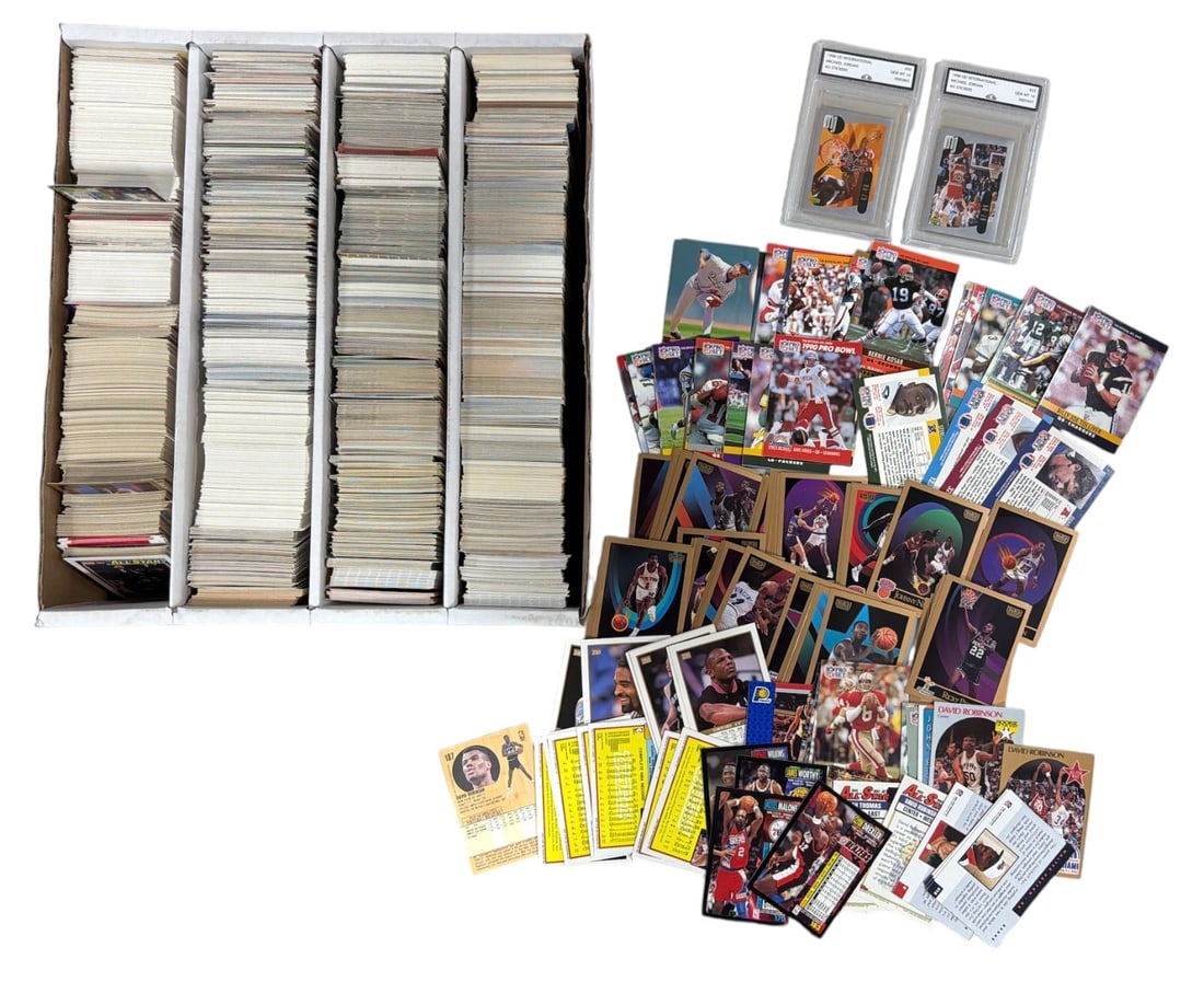 Sport Trading Card Collection: AUTHENTICATION HAS NOT BEEN PERFORMED TO GUARANTEE VERIFICATION | All purchases are made at the buyers discretion