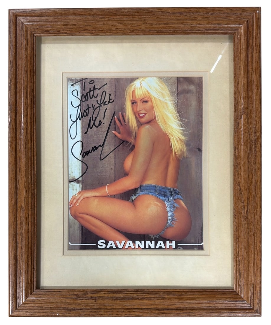 Framed Signed Photo of Savannah | no coa: Framed Signed Photo of Savannah | no coa