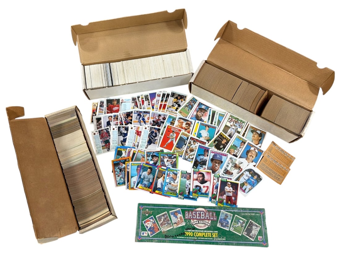 Sports Trading Card Collection: AUTHENTICATION HAS NOT BEEN PERFORMED TO GUARANTEE VERIFICATION | All purchases are made at the buyers discretion