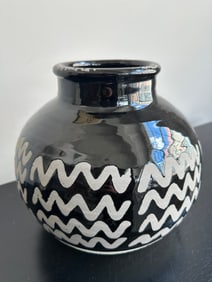 Rhythm Wave Vase