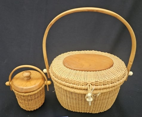(2) Vintage Nantucket Baskets (1 of 5)