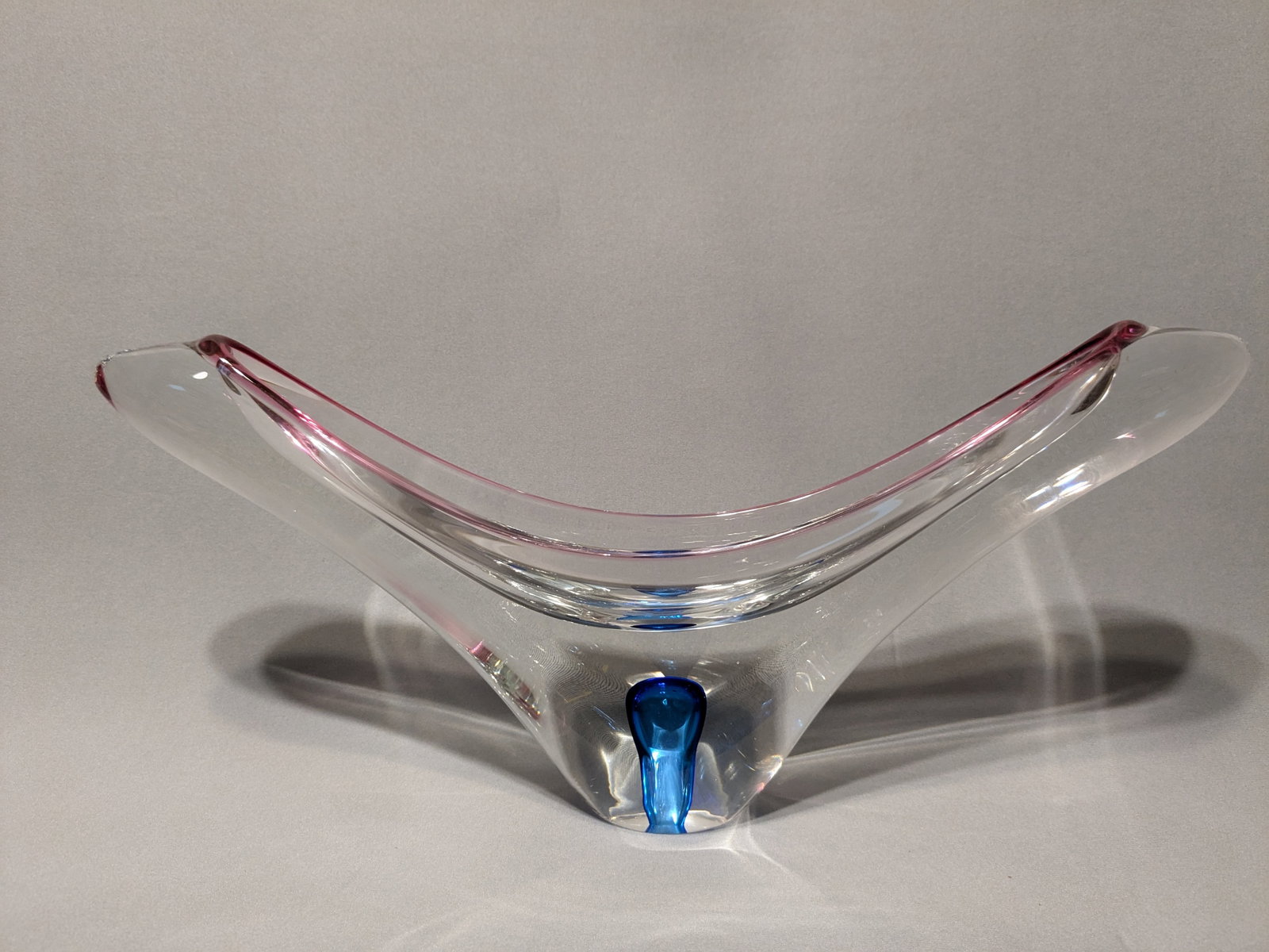Abstract Art Glass Figural Piece: Abstract Art Glass Figural Piece. 7.25" x 15" In-house shipping is available for smaller items. Shipping is available for larger and other fragile items through Pac Mail, which is a local shipping opt