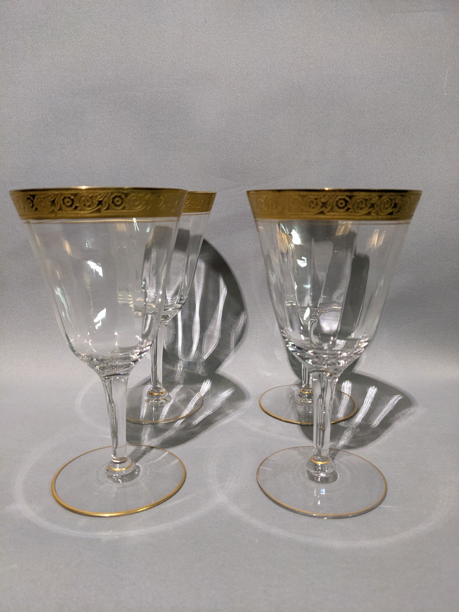 (4)Minton Clear Crystal Wine Goblets w/ 1/2 in: (4)Minton Clear Crystal Wine Goblets w/ 1/2 in.6.5" x 3.5"In-house shipping is available for smaller items. Shipping is available for larger and other fragile items through Pac Mail, which is a local