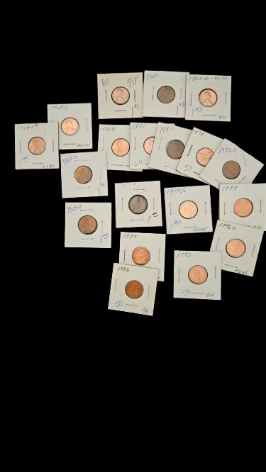 (19) US Lincoln Cents 1959 to 1998 - most Brilliant Uncircul (1 of 3)