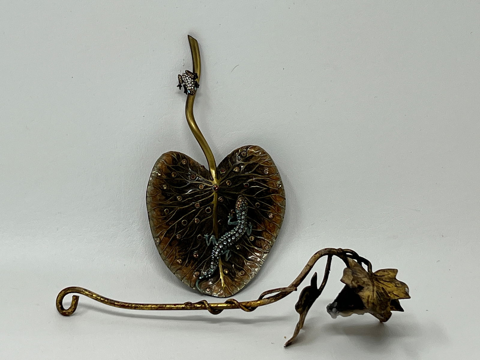 Jay Strongwater Enamel Flora & Fauna Salamander on Leaf Paperweight, bonus snuffer (1 of 4)