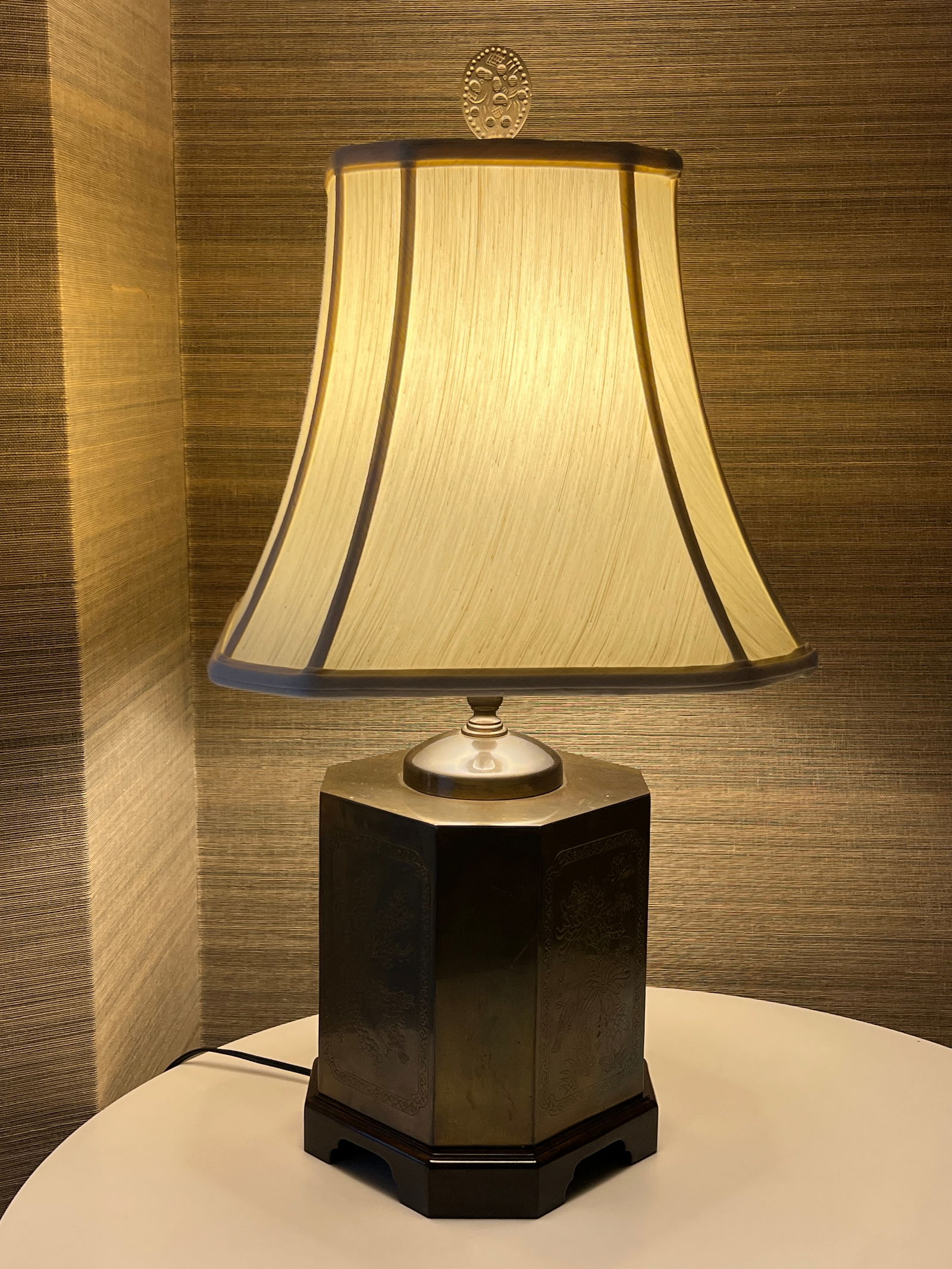 Vintage Chinese Table Lamp (1 of 6)