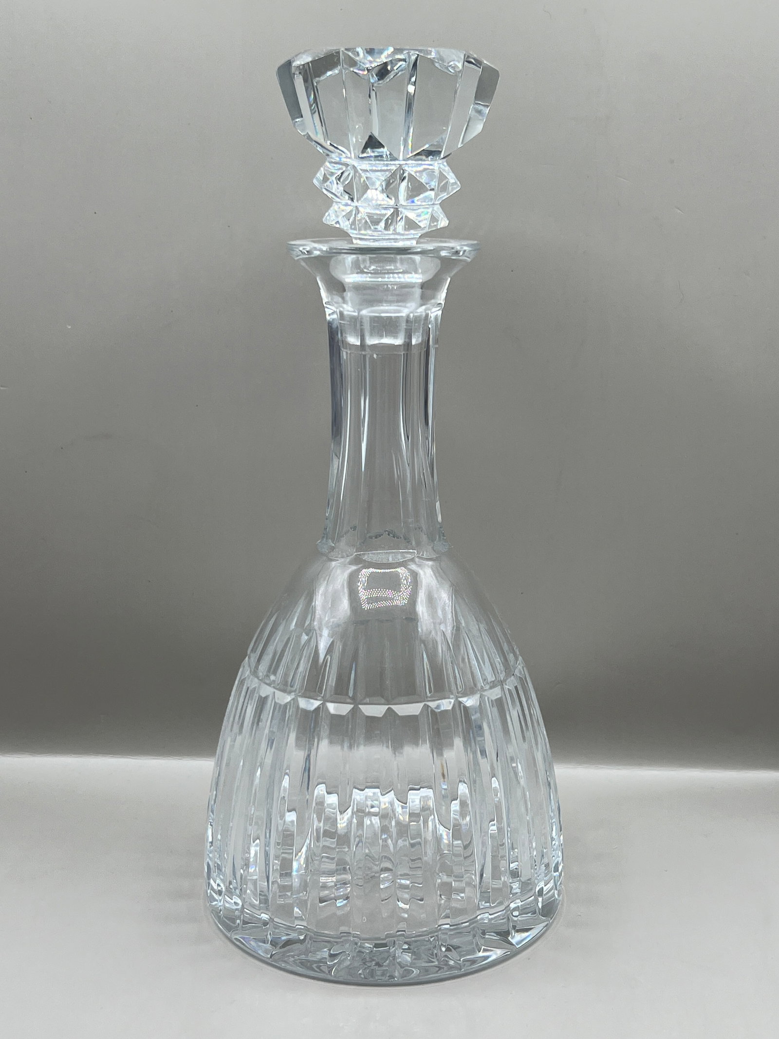 Irish Crystal Decanter Possibly Waterford: (Irish) Crystal Decanter, body/decanter has No Chips, Cracks, or Flaws. stopper is chipped, shown in photos