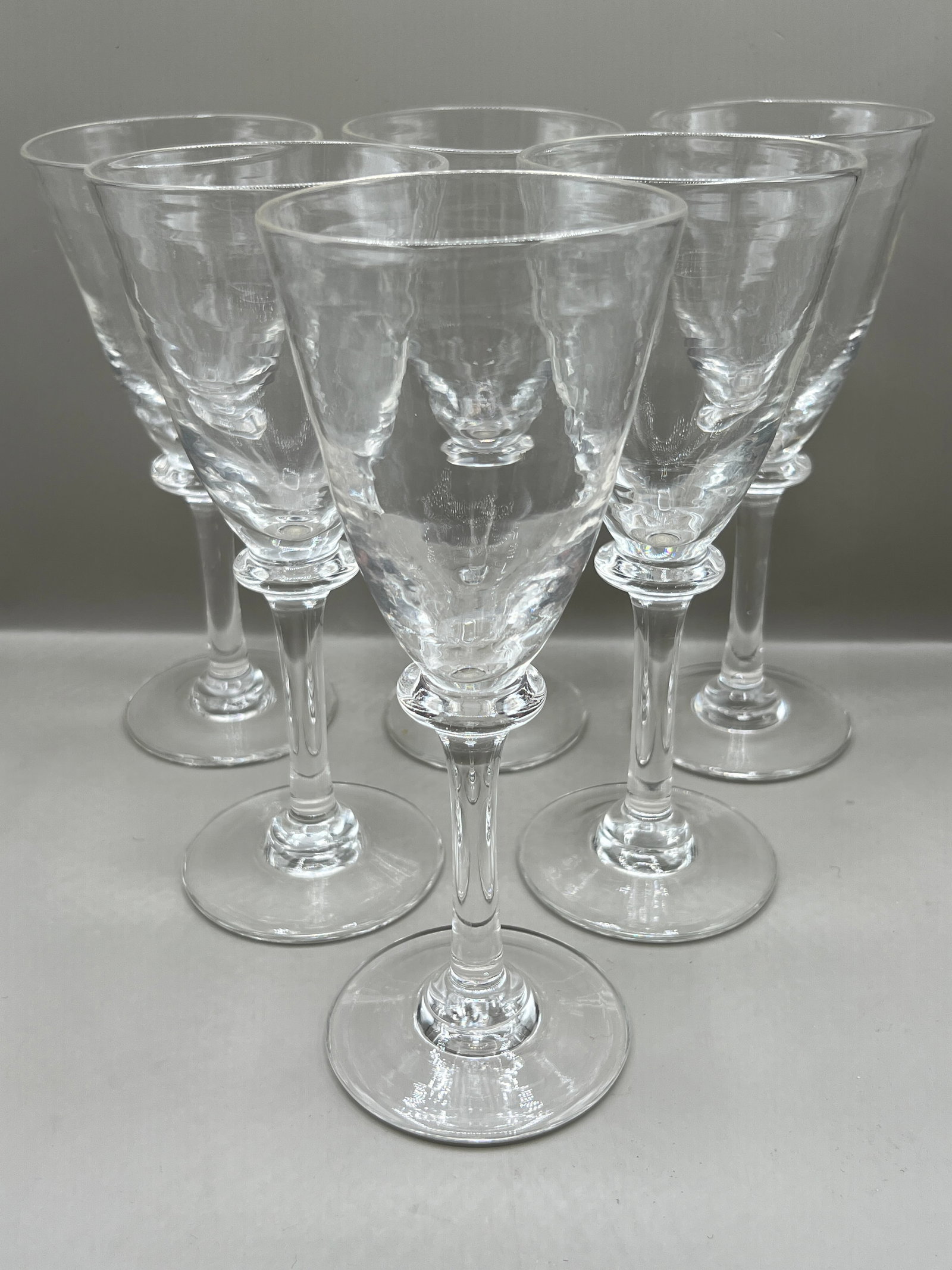 (6) Cavendish by Simon Pearce Wine Glasses: great condition