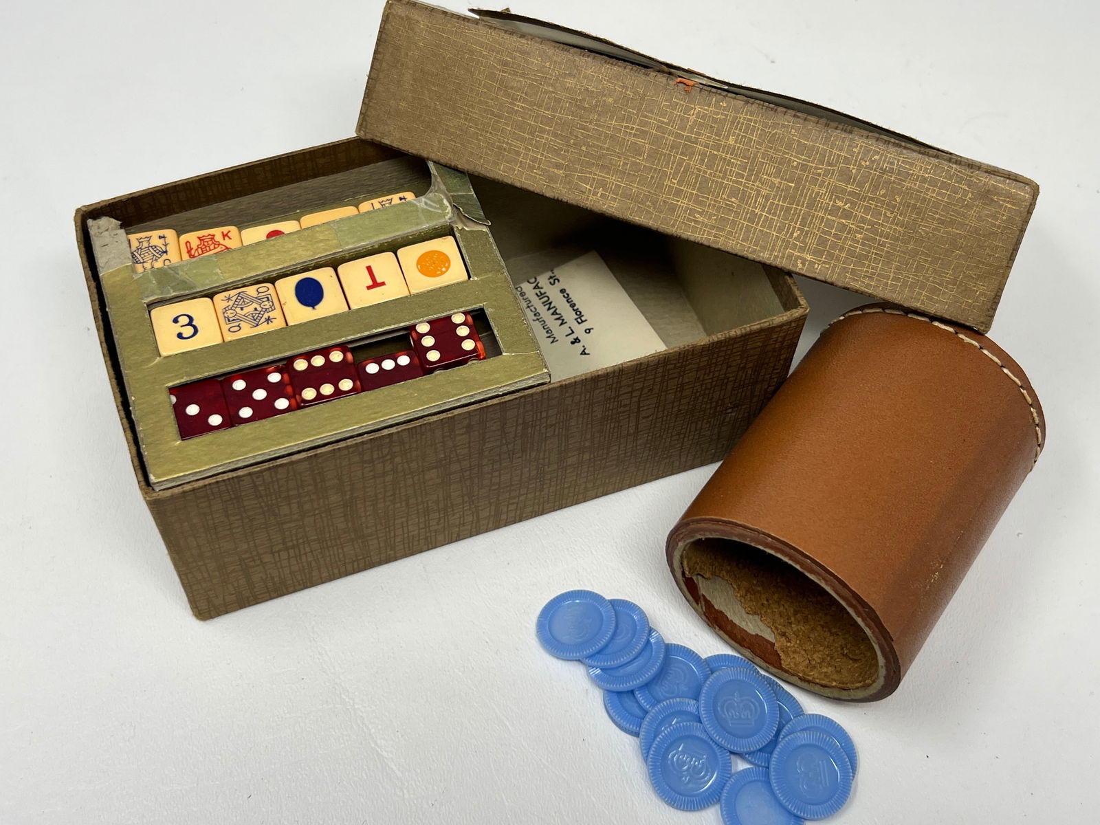 Vintage Poker Americano Dice Set: in original box