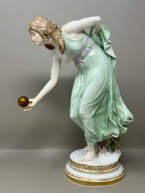 Meissen "Die Kugelspierlerin" Fine Porcelain Figurine
