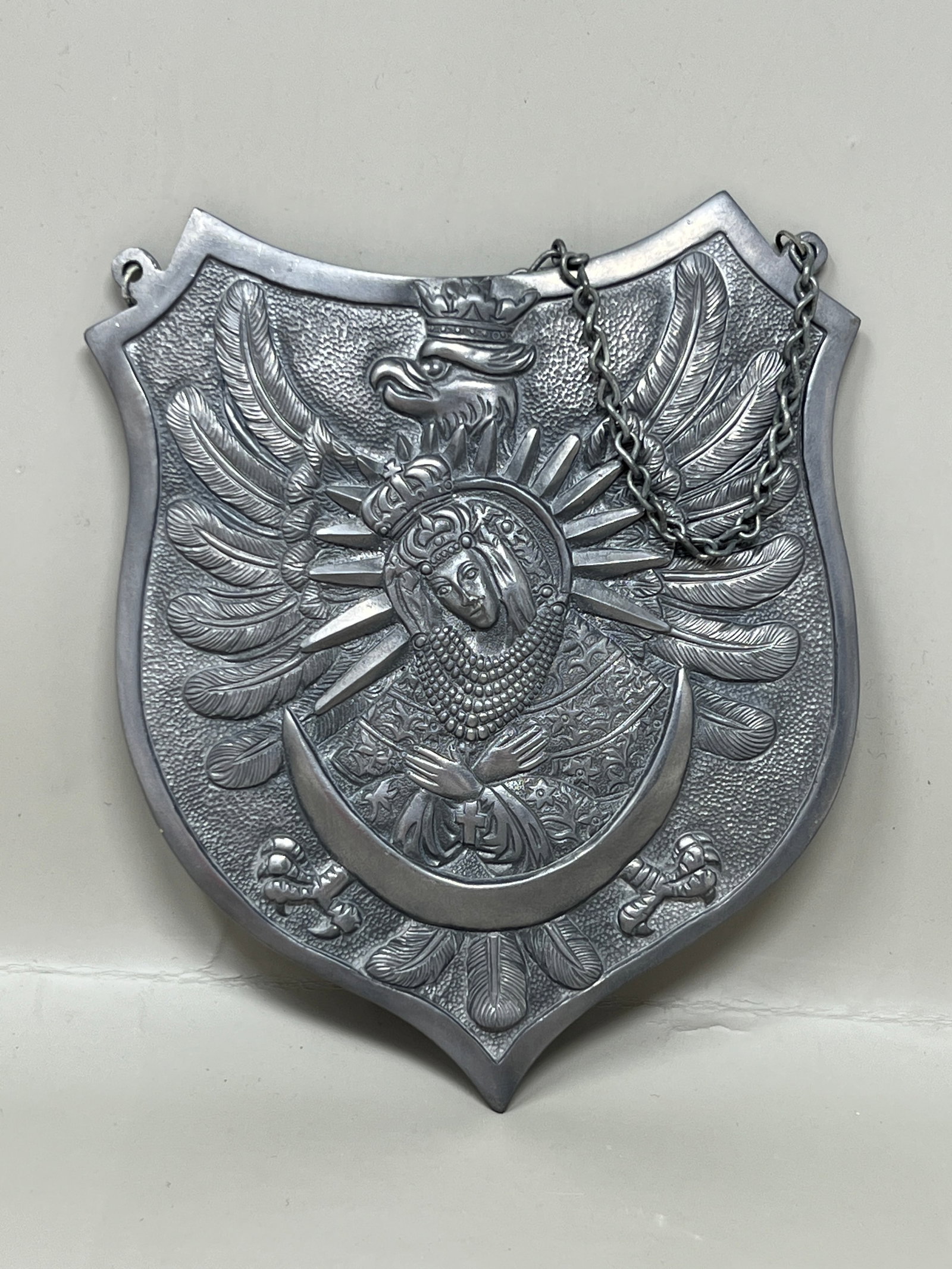 Pewter Polish Ryngraf Hanging Crest: Heavy and stunning