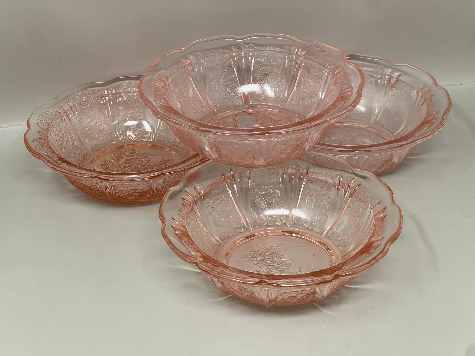 1930s Jeannette Cherry Blossom Depression Glass Bowls Bowl Set of 4: no need to be depressed when you have this awesome glass