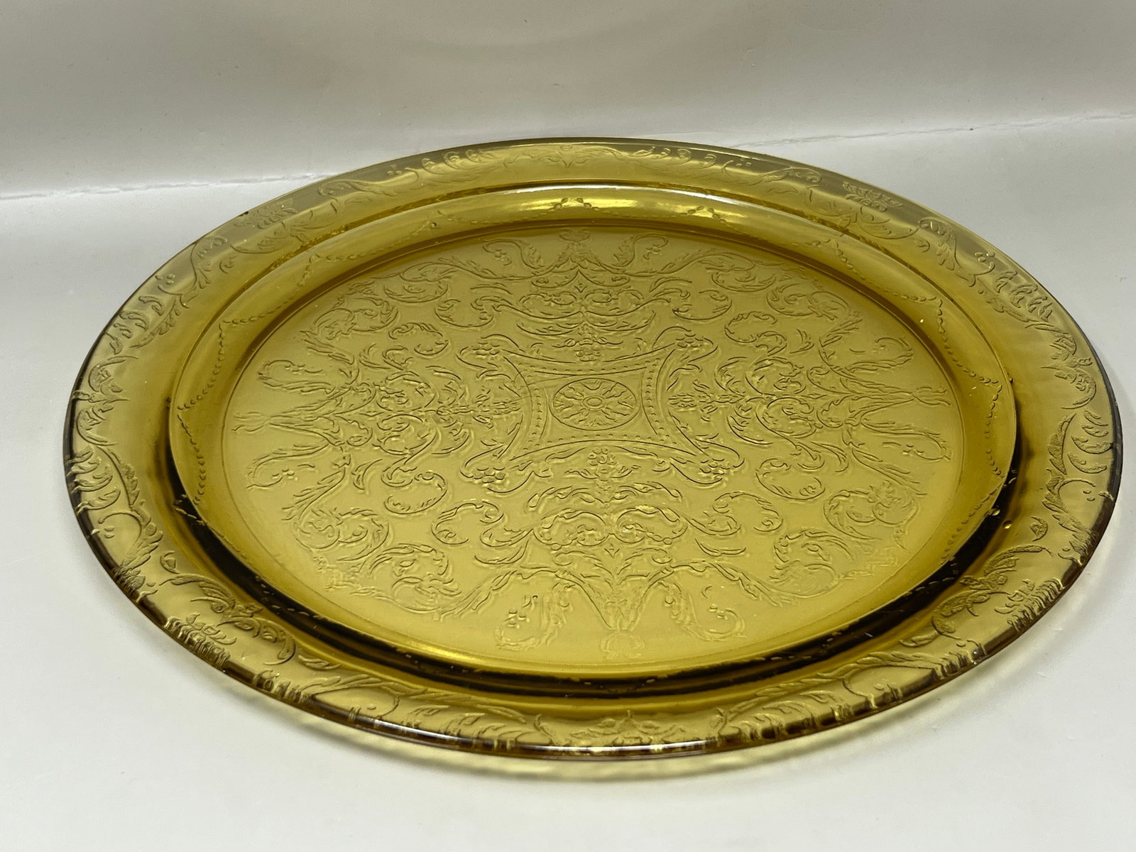 1930s Federal Glass Madrid Patter Depression Glass Platter (1 of 10)