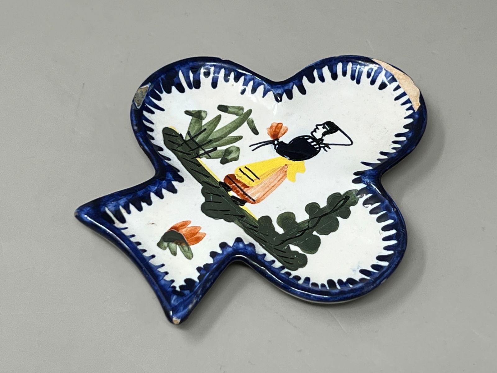 mid-1800s Antique Quimper French Faience Club Shape Trinket Dish: chipping noted in photos