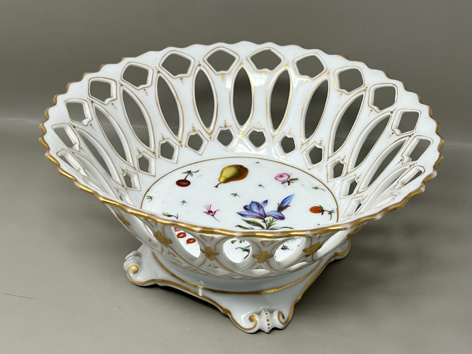 Reticulated Porcelain Fruit Basket Footed Bowl: great condition