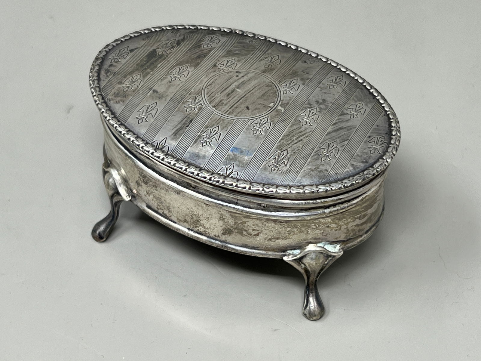 c. 1910 British Hallmarked Sterling Silver Blue Velvet Lined Jewelry Trinket Box (1 of 10)