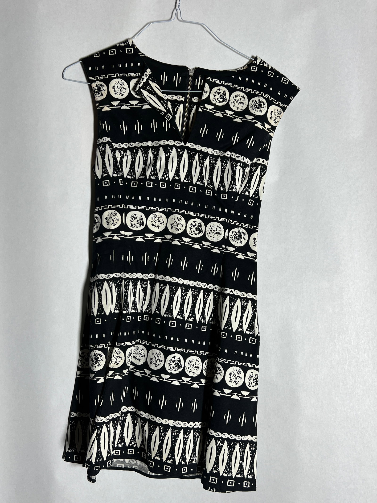 Sz 6 Veronica Beard Summer Dress: Tribal Pattern