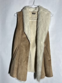Sz S J McLaughlin Faux Fur Vest