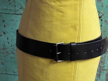 Sz 3 Burberry Leather Belt Made in England