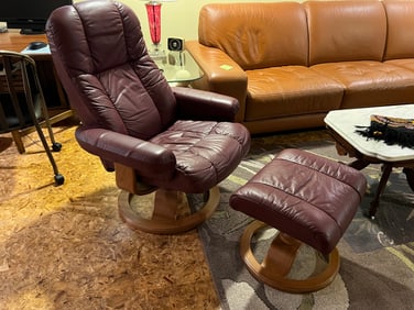 Leather La-Z-Boy Swivel Lounge Chair with Ottoman