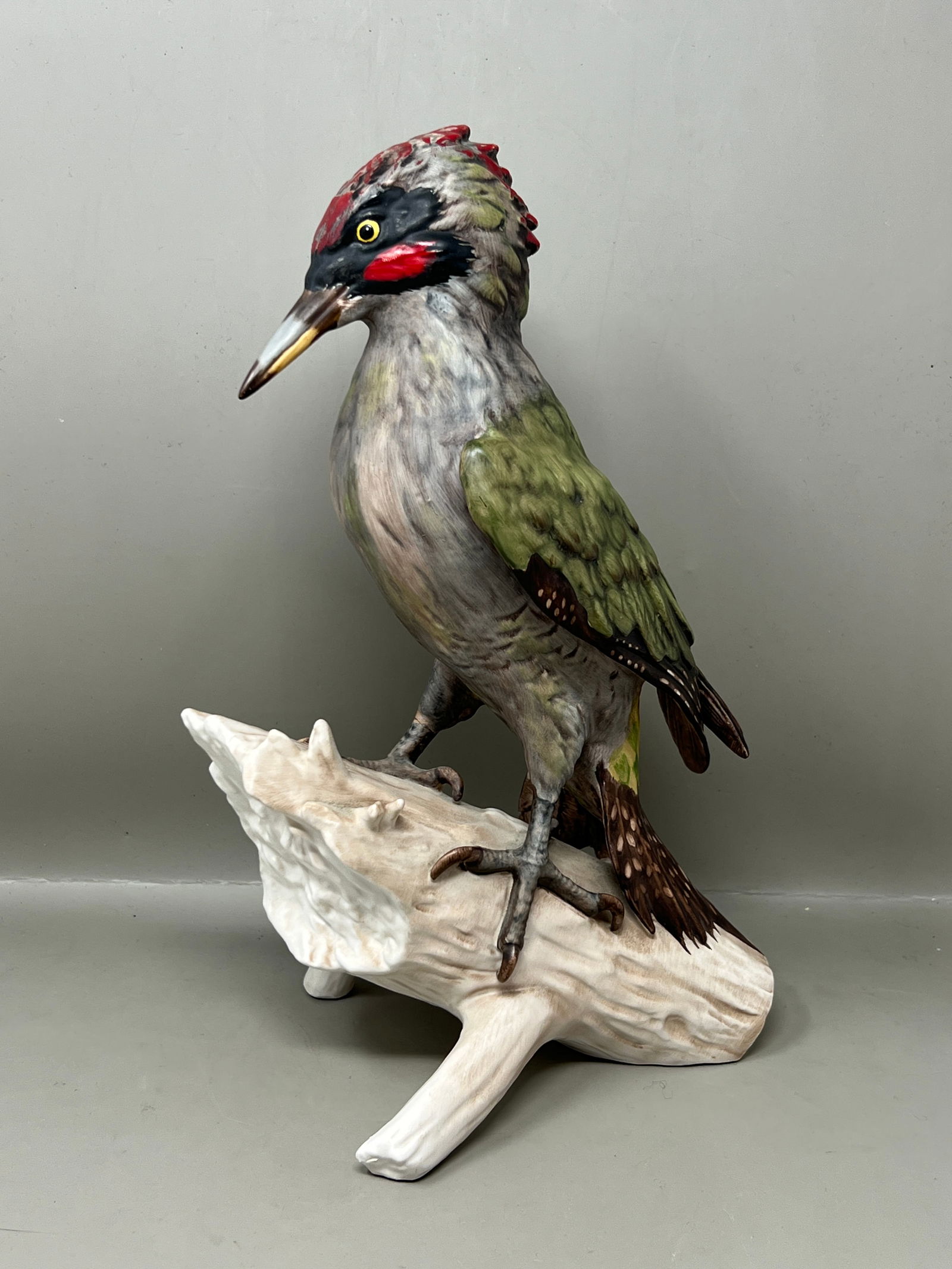 Goebel Porcelain Green Woodpecker Bird Figurine: 1960s/1970s great condition