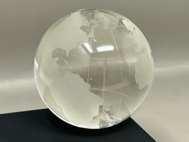 Oleg Cassini Crystal Globe Paperweight Orb Object d'Art