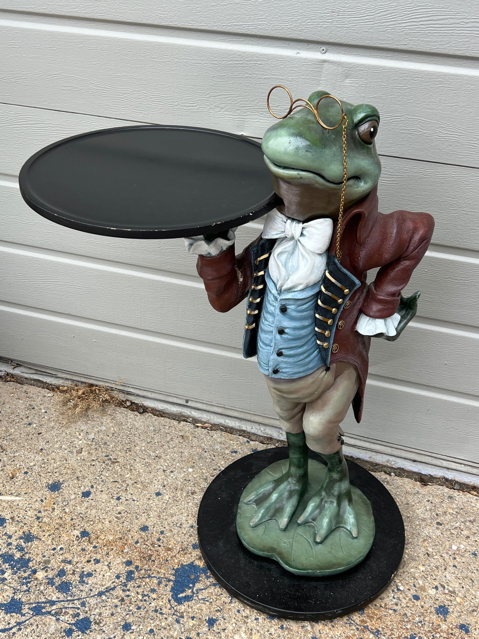 Whimsical Frog Butler Tray Table Occaisional Table: great odd piece