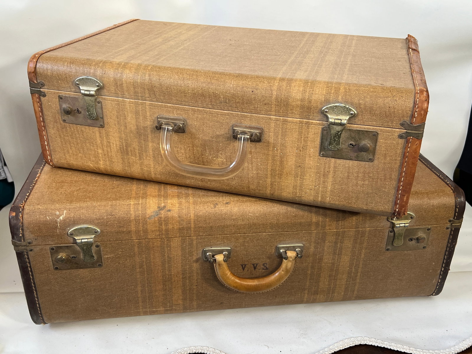Vintage Tweed Hardshell Suitcases Luggage Both Have Keys: suitcases nest, and will be shipped as such, if needed