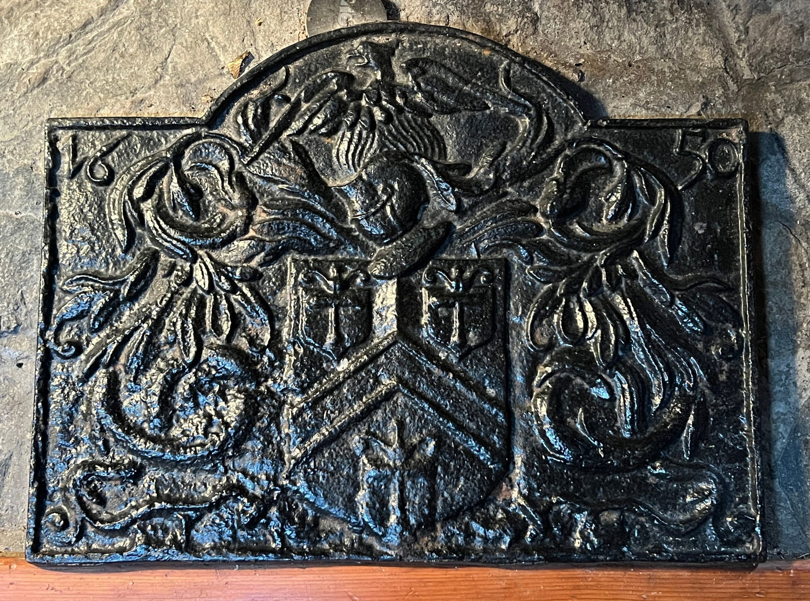 Antique British Cast Iron Fireplace Fireback Panel: Heavy, stamped 1650