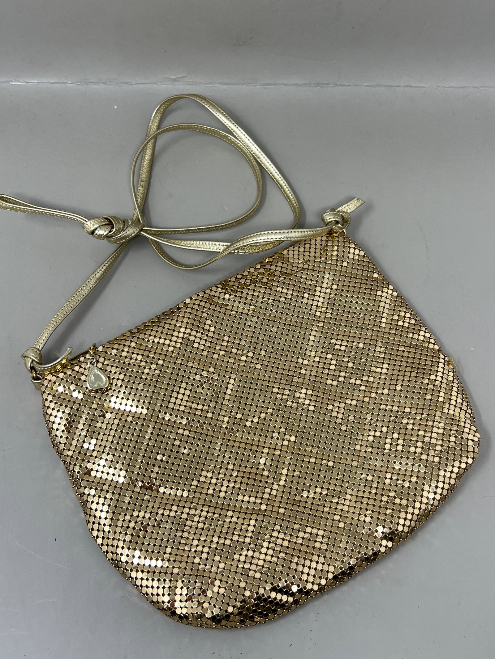 c.1984 Whiting & Davis Gold Disco Metal Mesh Shoulder Bag Purse: great condition, just a few stick out strings, shown in photos