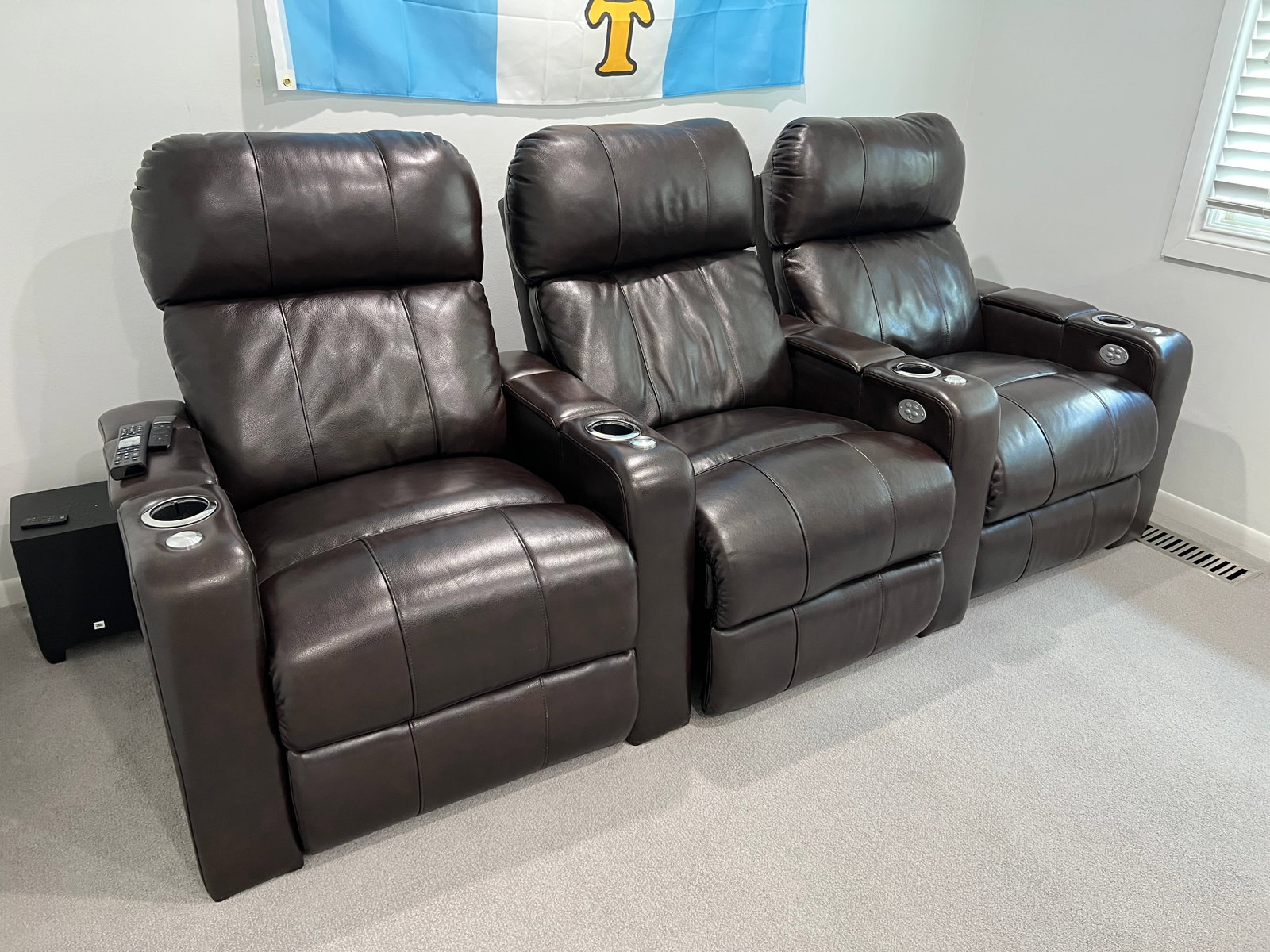 Home Theater Seating Zero-G 3 Seat Recliner Sofa Couch Theater Chairs (1 of 7)