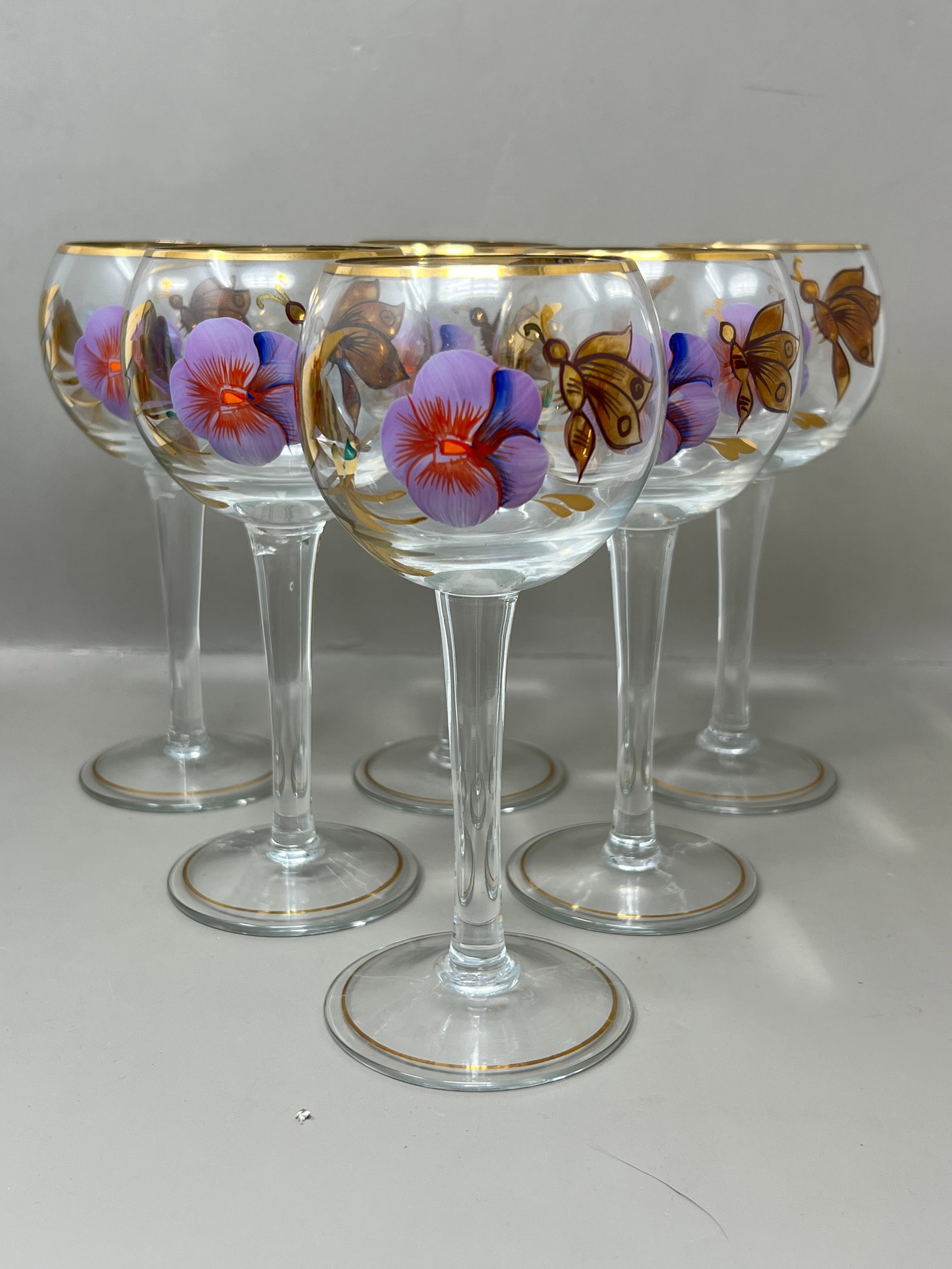 Romanian Handpainted, Gold on Glass Balloon Goblet Wine Glasses: absolutely precious and detailed, lovingly kept and in great condition