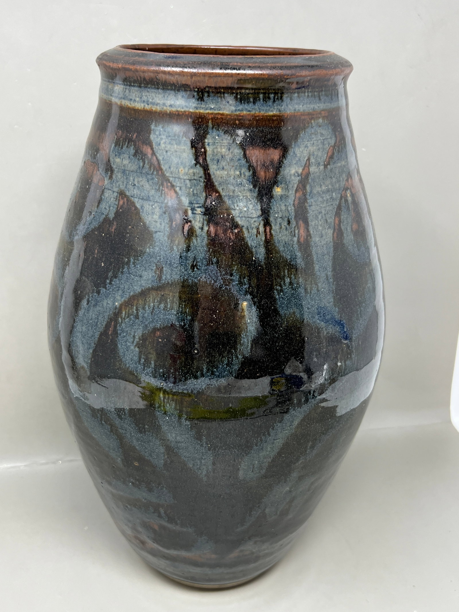Large Stoneware Pottery Hand Decorated Glazed Floor Vase w Vining Leaf Motif (1 of 7)