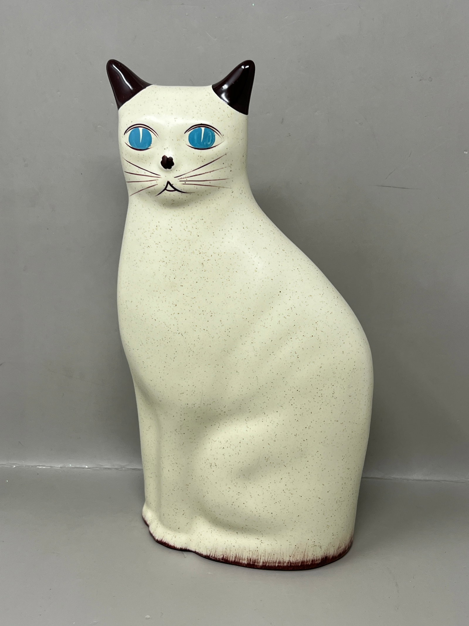 Vintage Flambro Ceramic Siamese Cat Figurine: has slight glaze chip at tips of ears, shown in photos