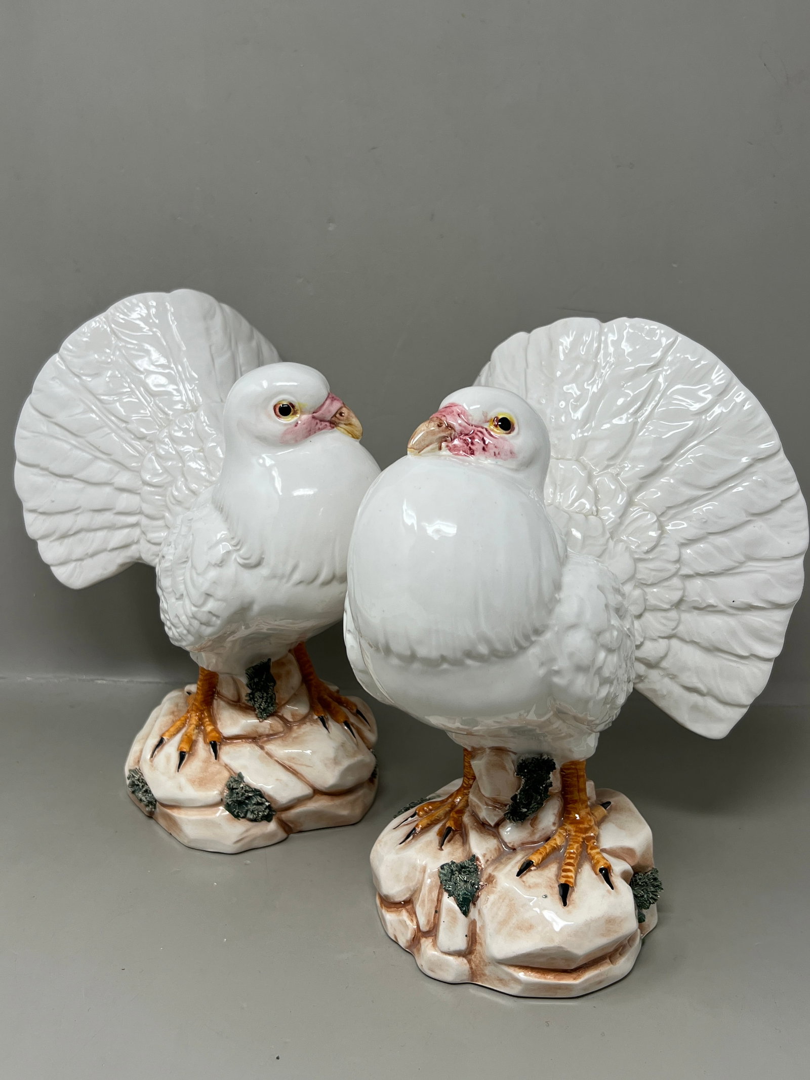 Pair of Midcentury Italian Pottery Dove Figurines Doves: Great Condition, Stamped on bottom