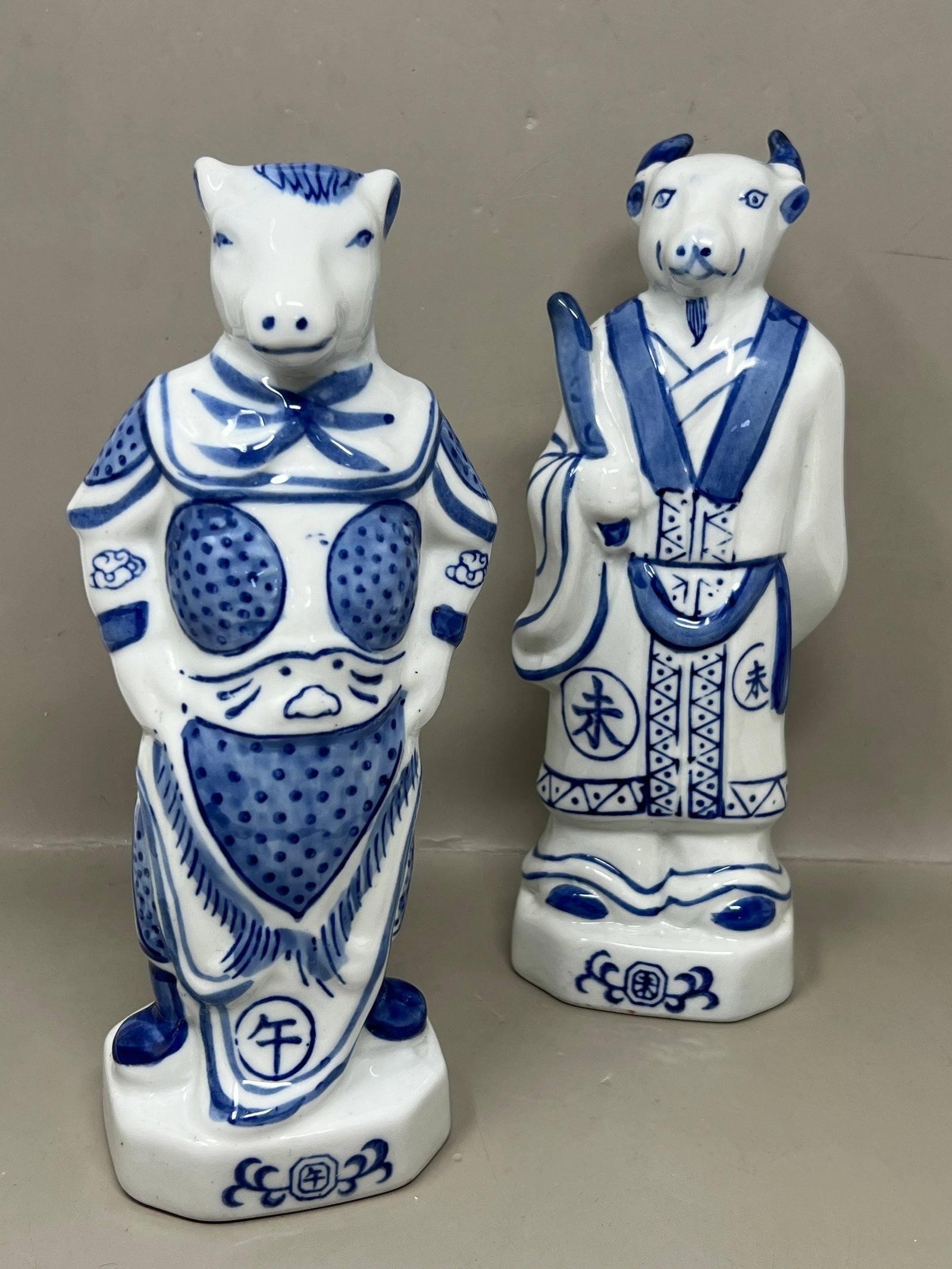 Chinoiserie Blue & White Porcelain Figurines: eyecatching and whimsical