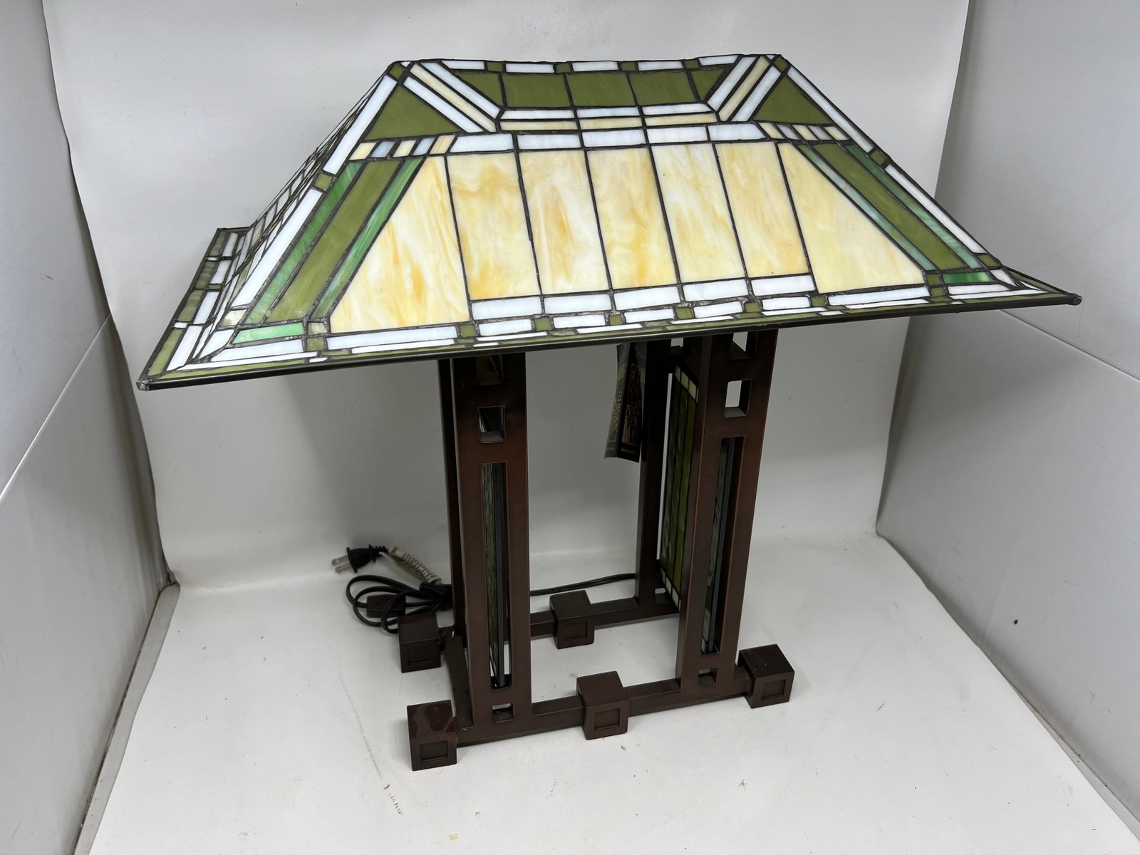 Tiffany Style Table Lamp in Manner of Frank Lloyd Wright Dana House (1 of 7)