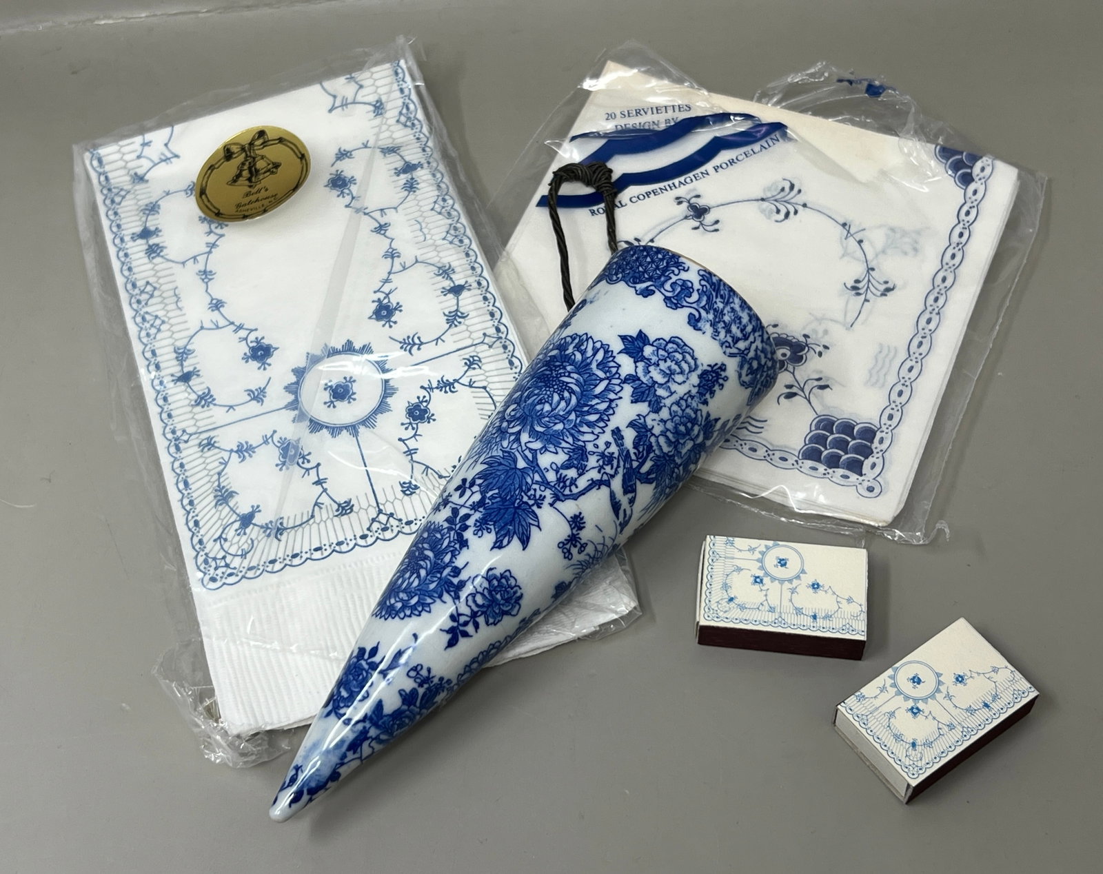 Royal Copenhagen Vintage Paper Napkins BLue Lace Pattern, Matches, Asian Porcelain Pocket Vase (1 of 10)