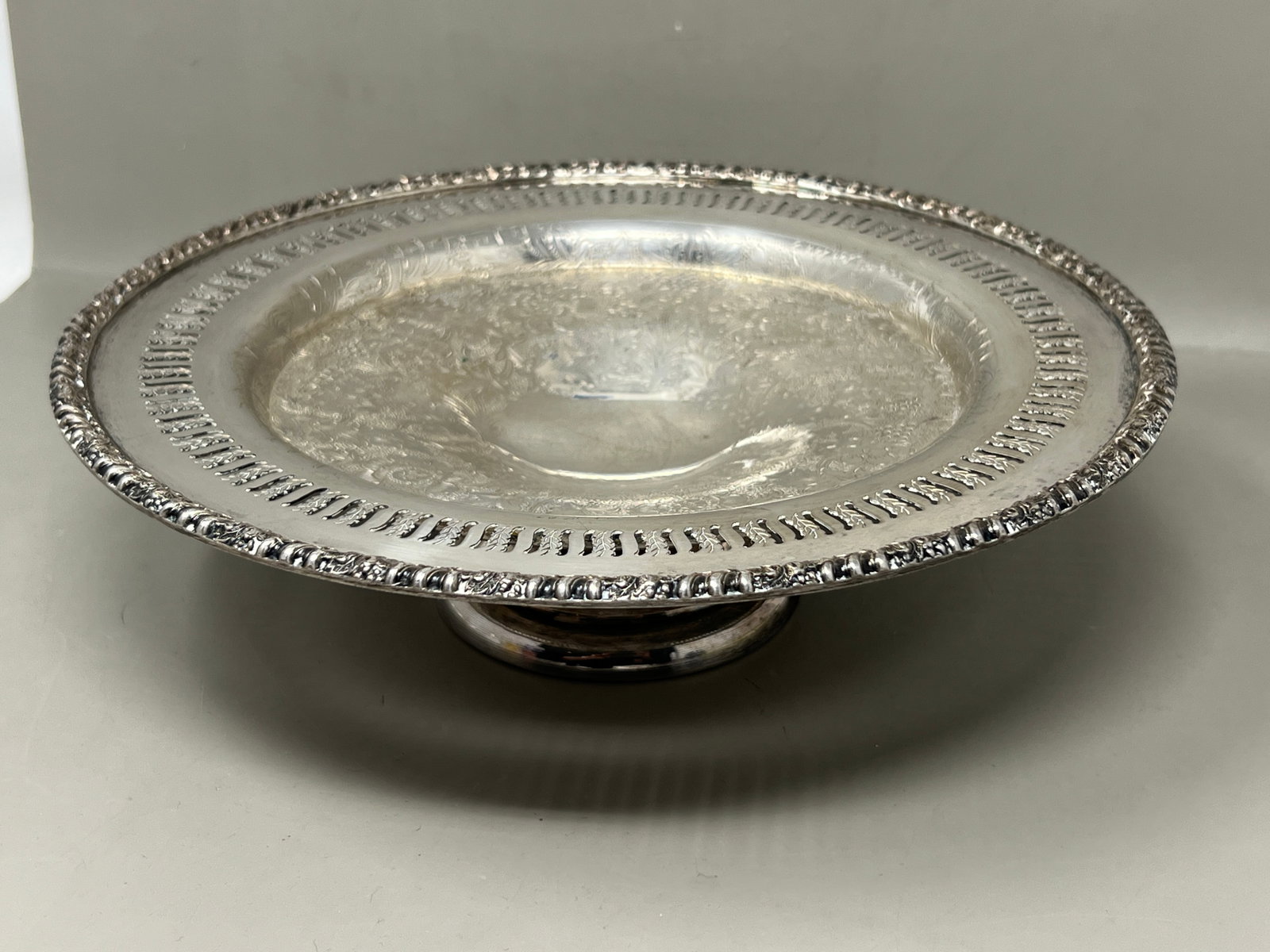 Silverplate Pierced Reticulated Rim Pedestal Bon Bon Tray (1 of 11)