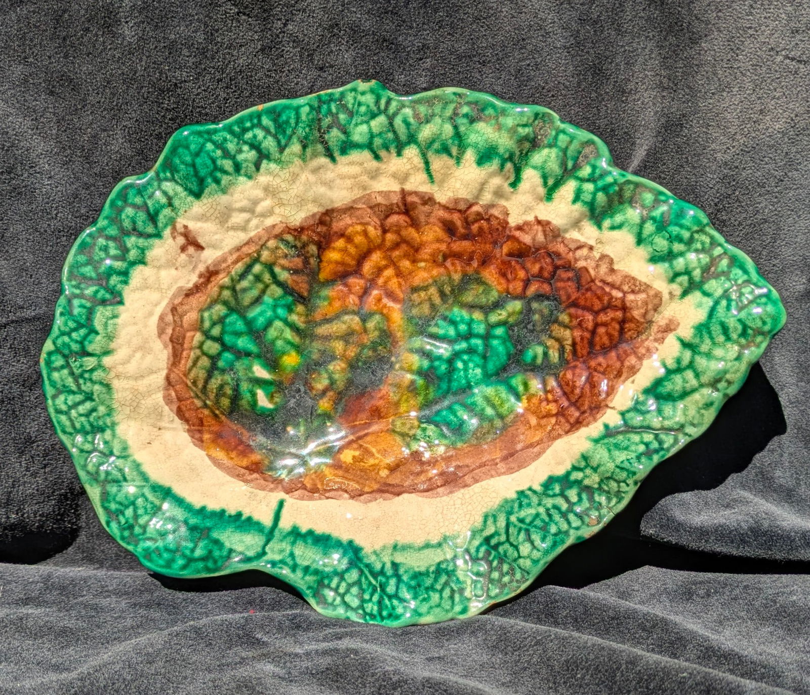 19th cent. English Etruscan Style Majolica Leaf Form Dishes (1 of 4)