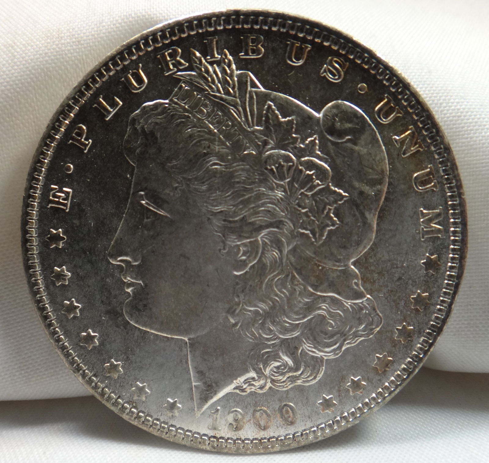 1900 O Morgan Silver Dollar – UNC/BU: 1900 O Morgan Silver Dollar – UNC/BU