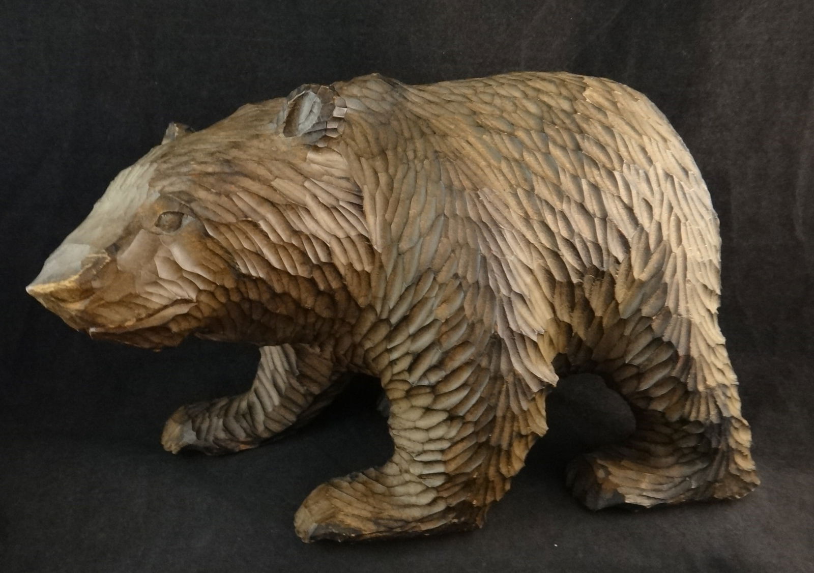 Lg. Vintage Japanese Hokkaido Carved Wood Bear Sculpture (1 of 10)